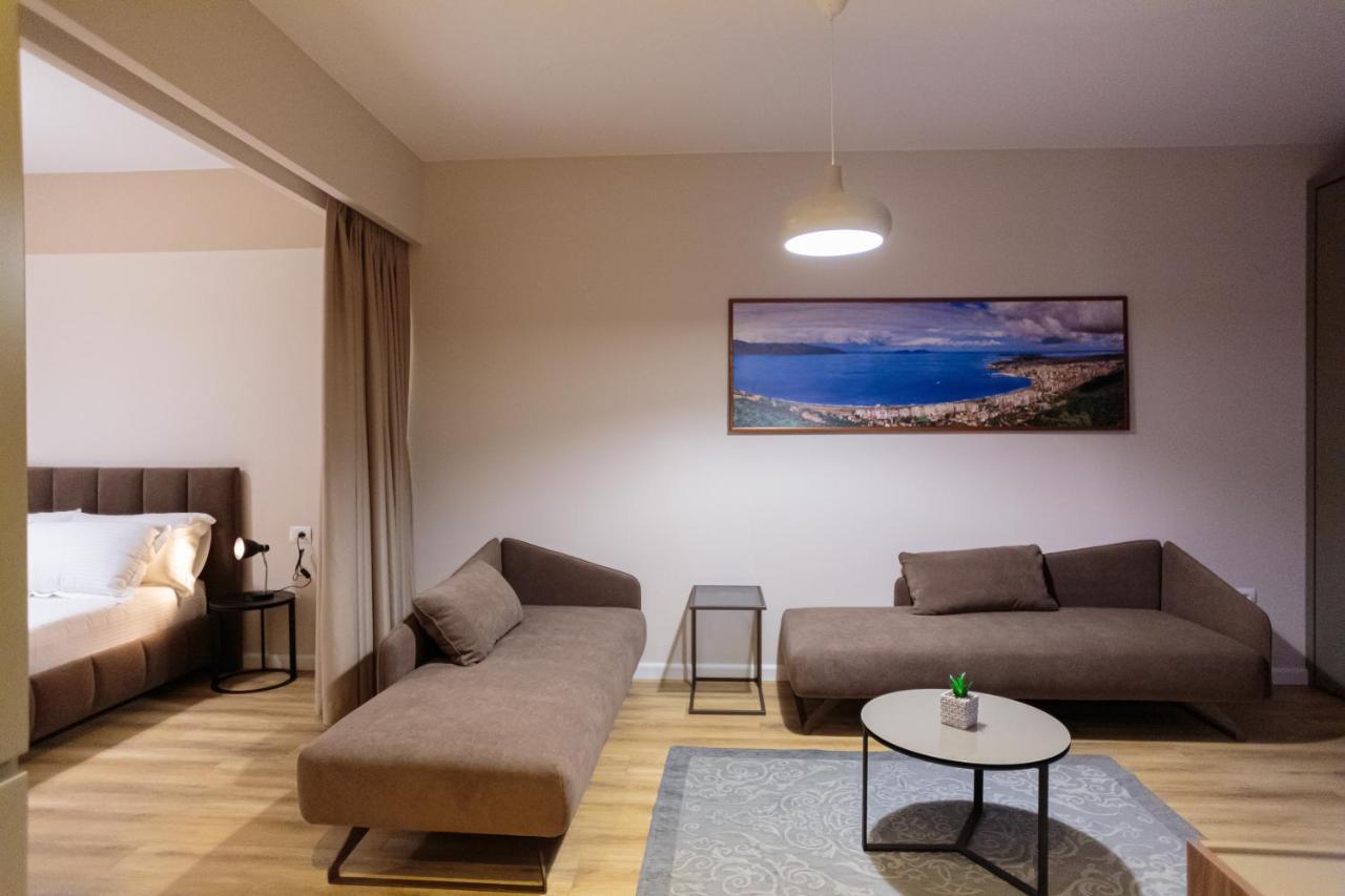 Porta Apartament Vlore Bagian luar foto