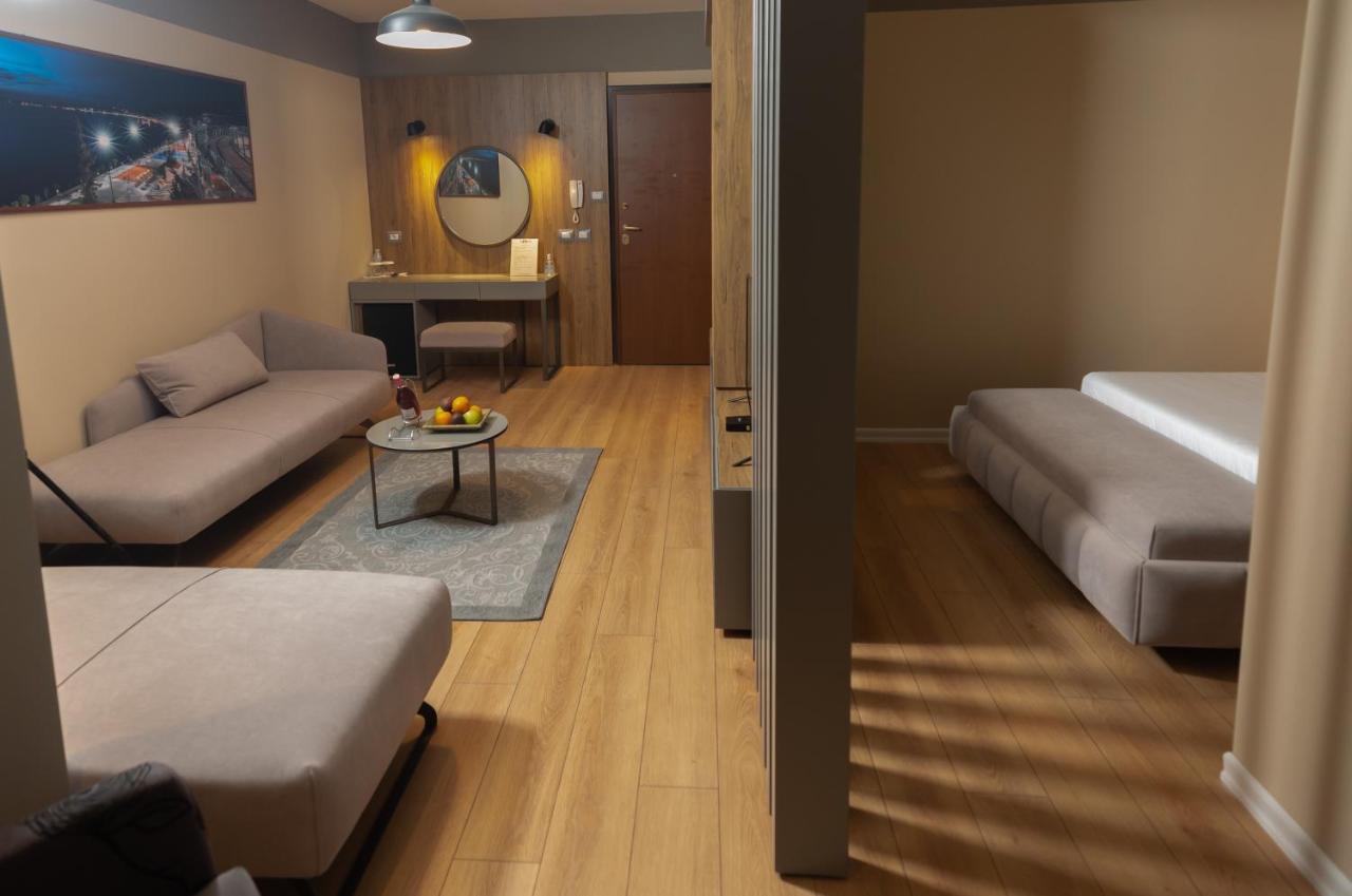 Porta Apartament Vlore Bagian luar foto