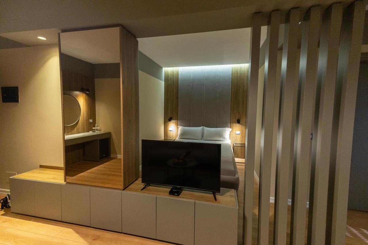 Porta Apartament Vlore Bagian luar foto