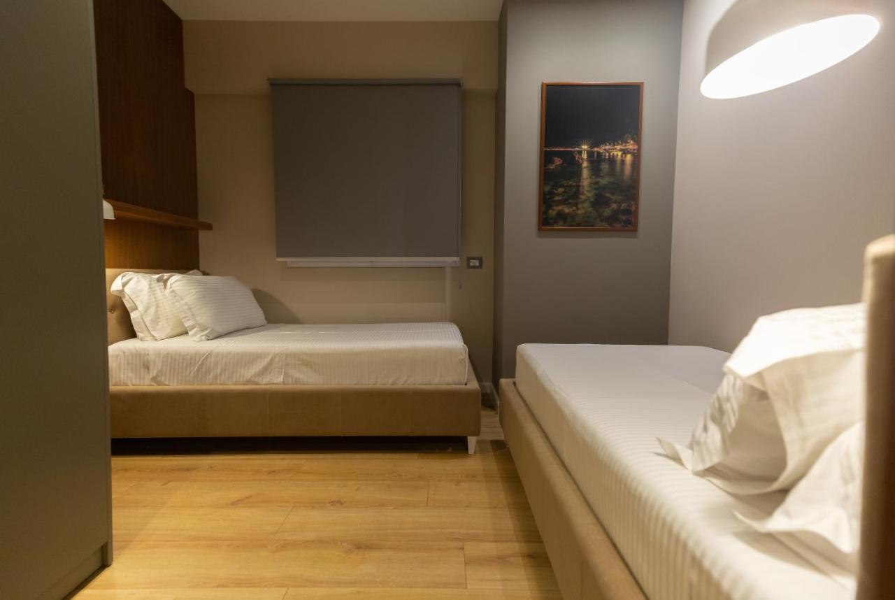 Porta Apartament Vlore Bagian luar foto