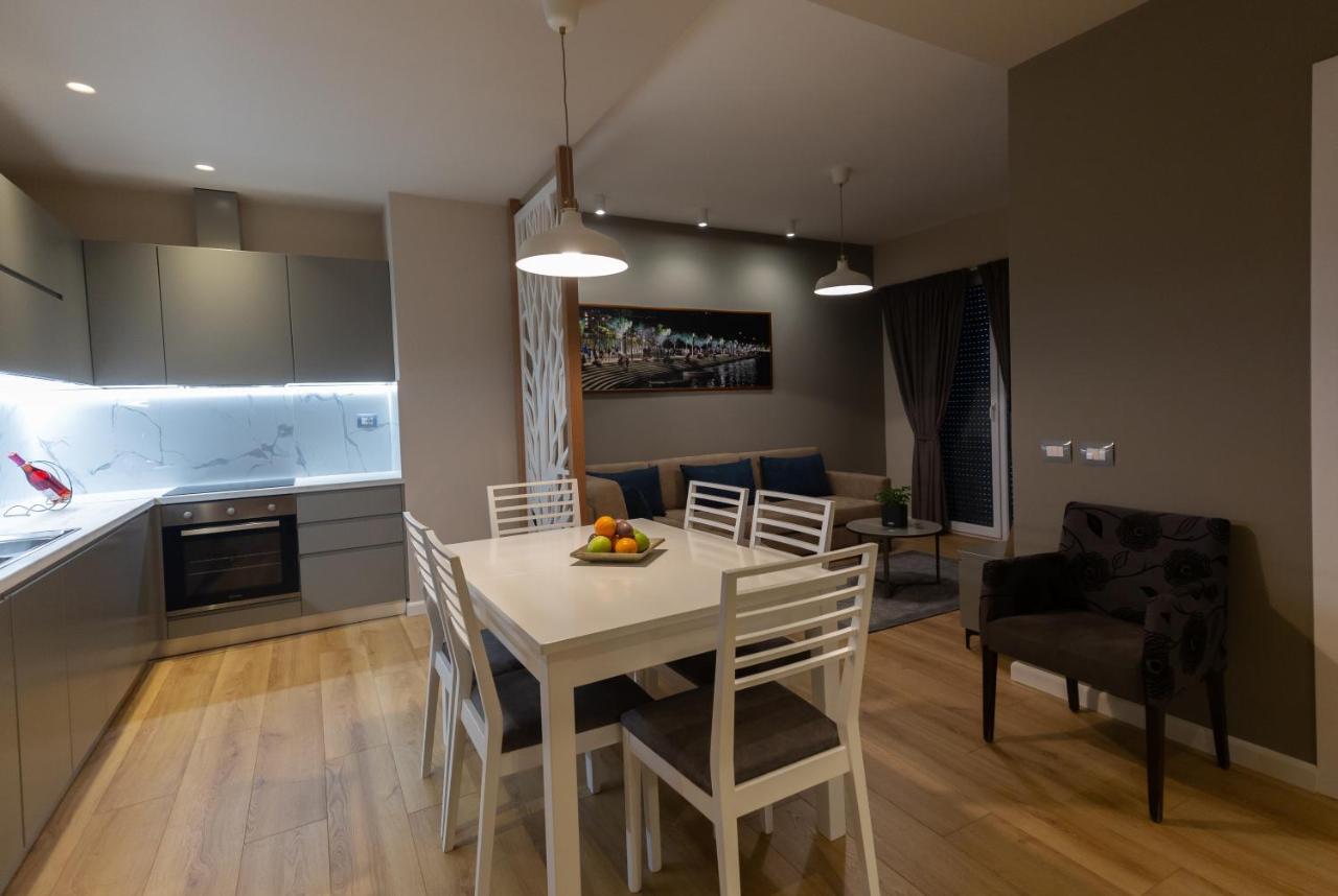 Porta Apartament Vlore Bagian luar foto